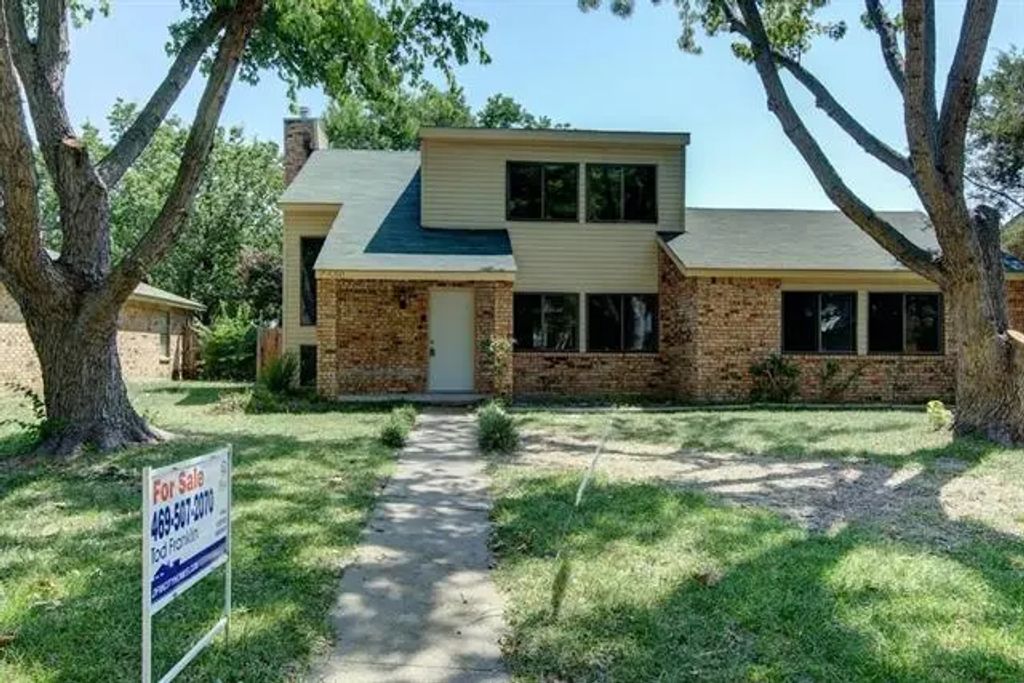 7430 Bayberry Lane, Dallas