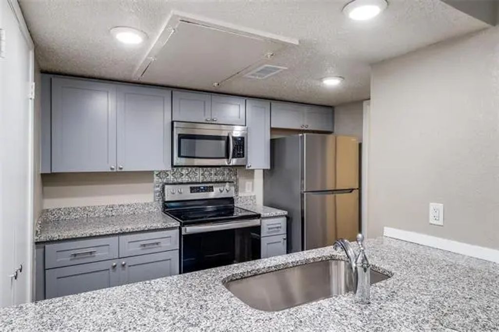 4621 Country Creek Drive 1045, Dallas