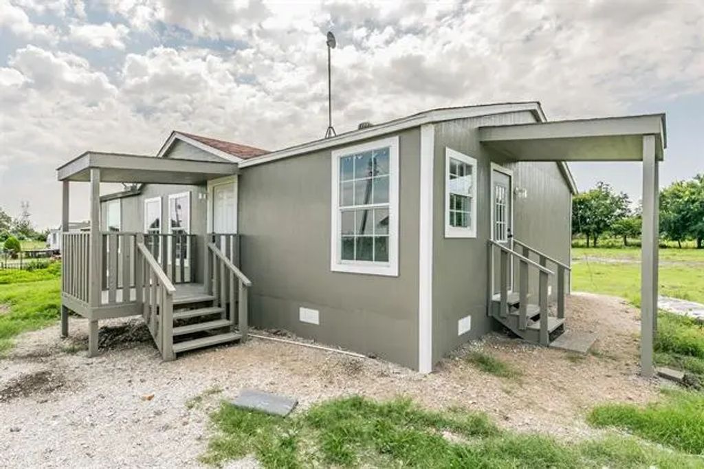 13500 King Cotton Drive, Venus