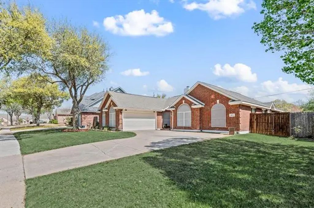1317 Gatewood Drive, Keller