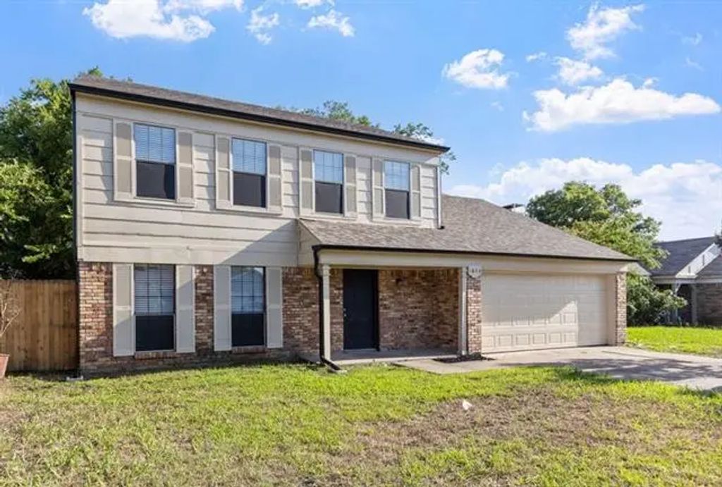 1804 Briarpath Lane, Arlington