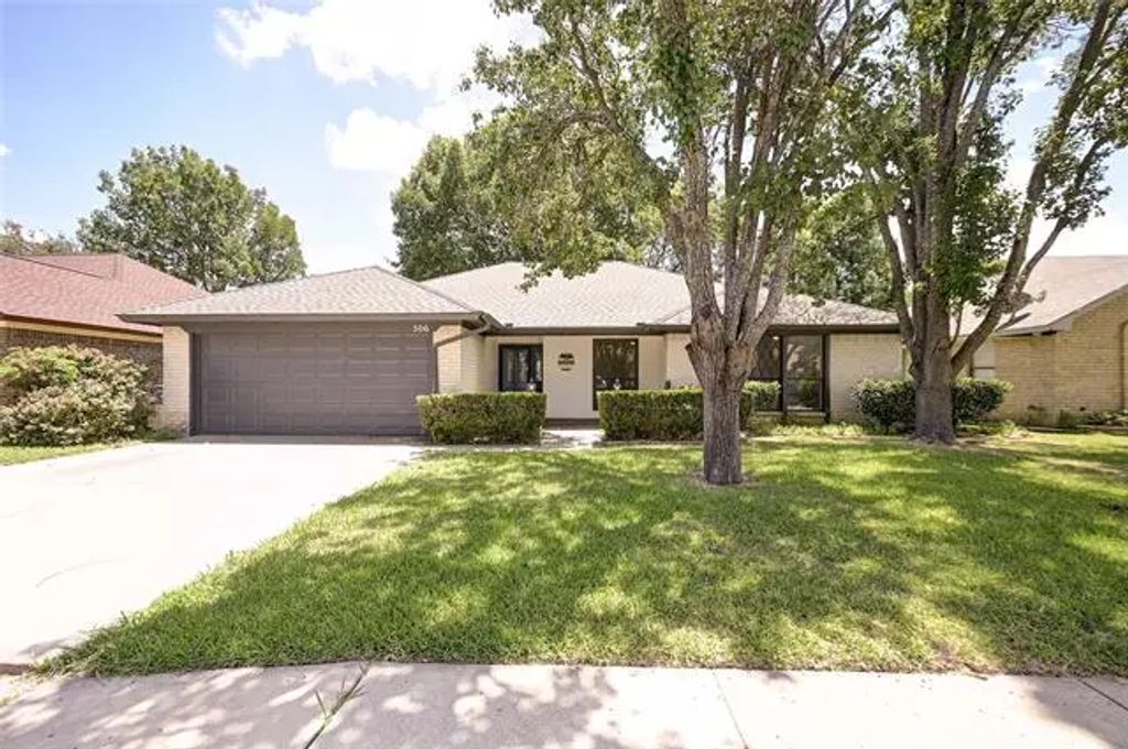 506 Betsy Ross Drive, Arlington