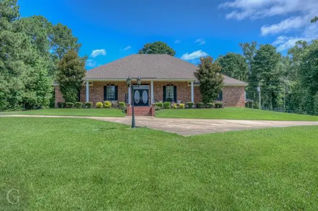 133 Downs Drive, Benton
