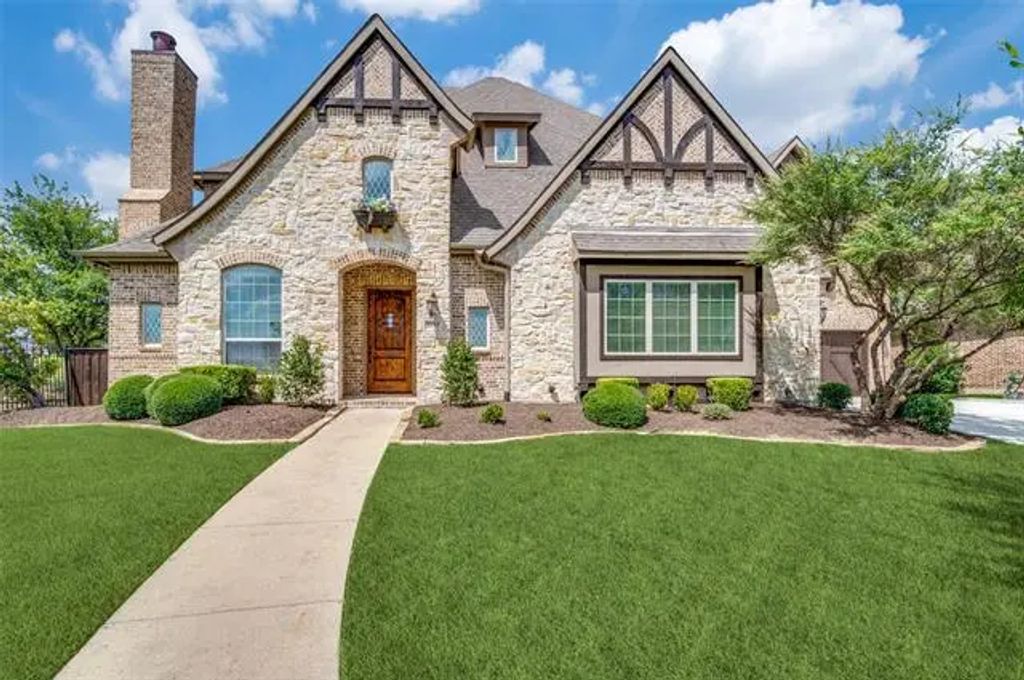 3105 Callander, The Colony