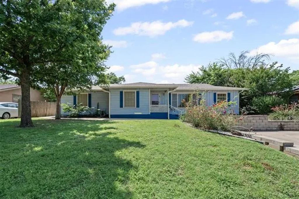 106 Oakwood Drive, Keene