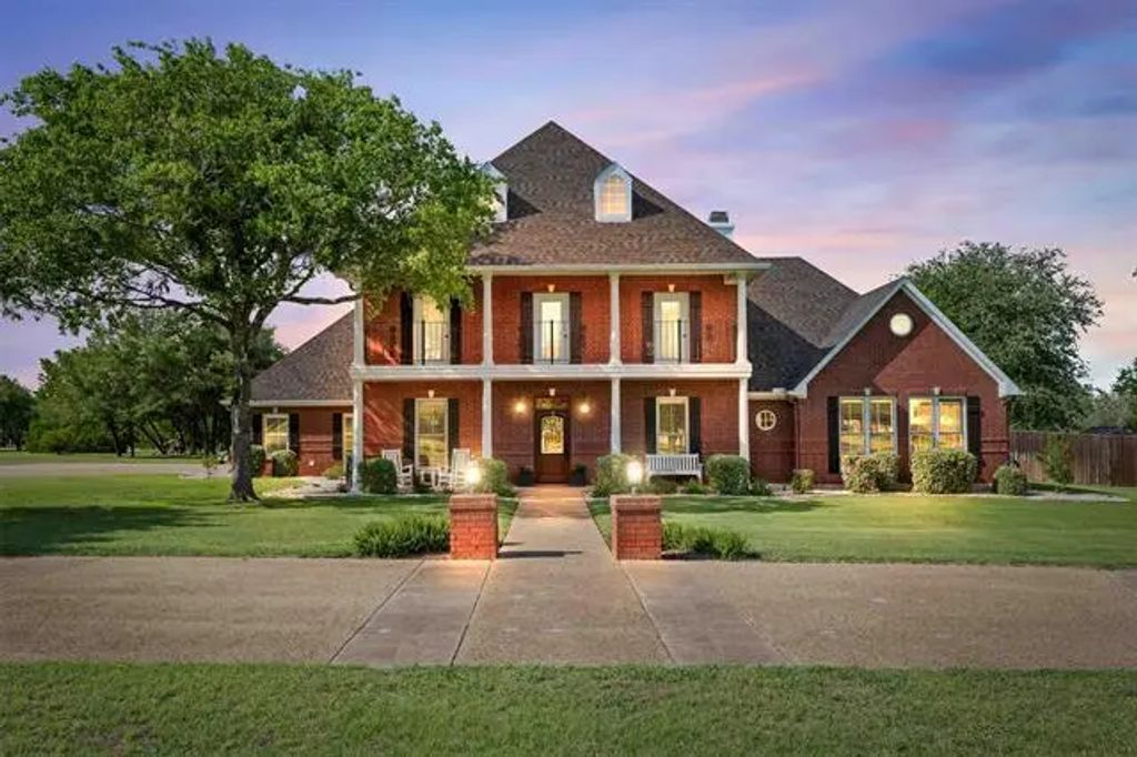 588 Austin Hines Drive, China Spring