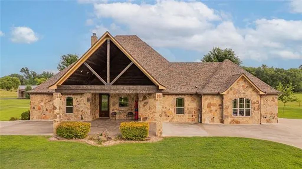 4555 Farm Road 1402, Mount Pleasant