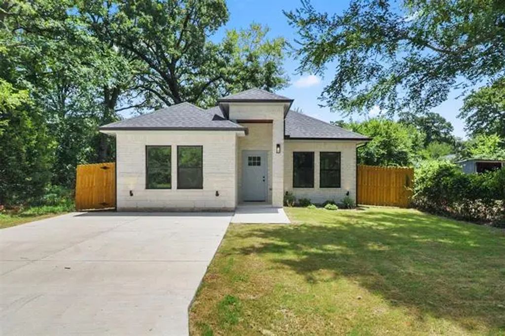 112 Whiteface Drive, Mabank