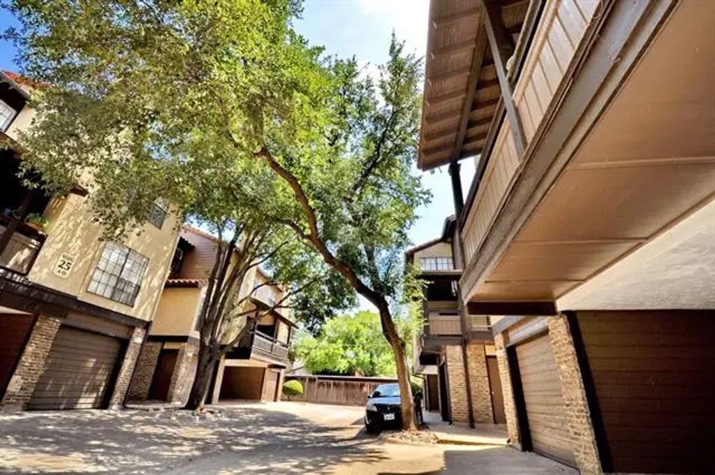 5630 Spring Valley Road 19d, Dallas