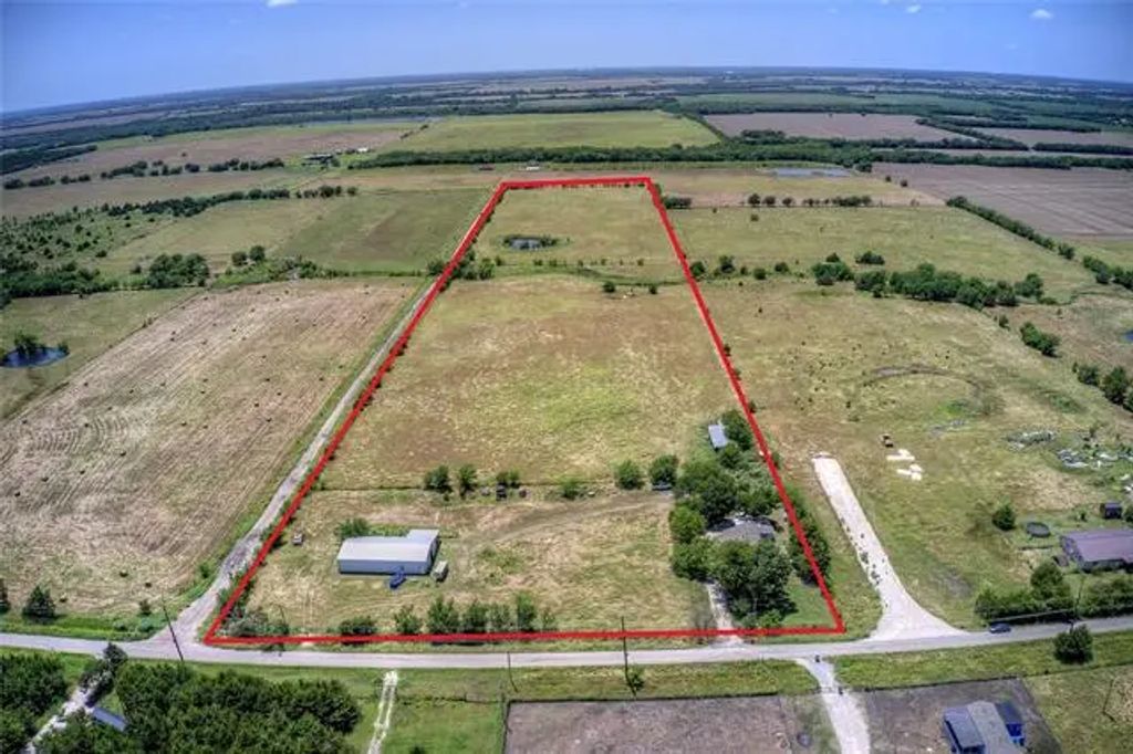 718 County Road 1063, Greenville
