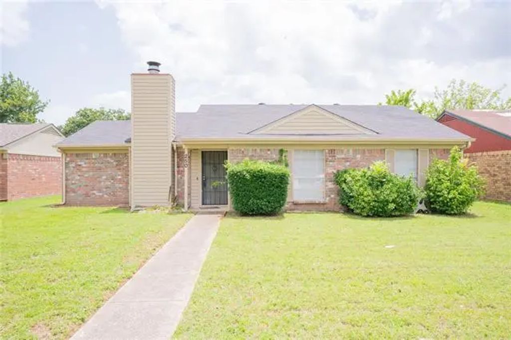 250 Prairie Grove Drive, Dallas