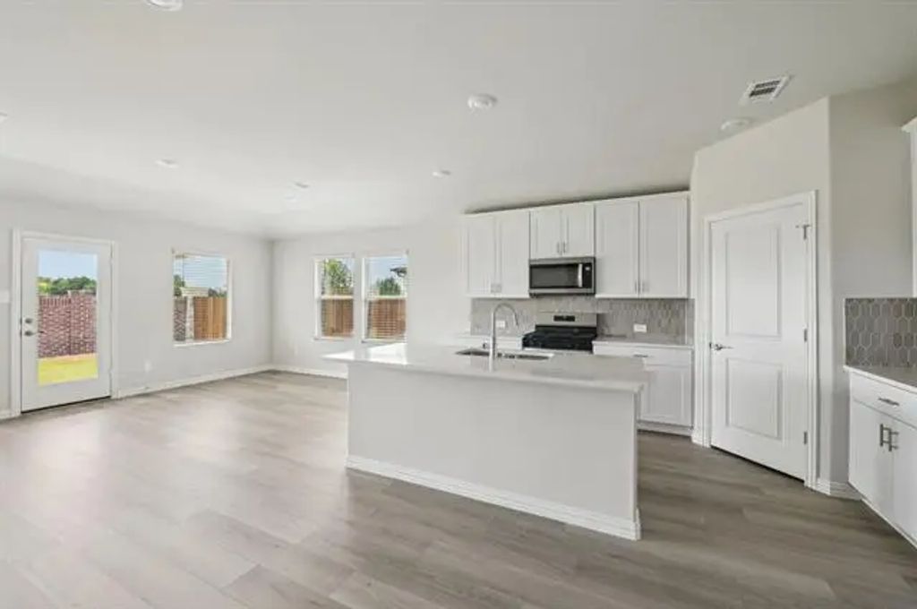 203 Whitlow Drive, Princeton