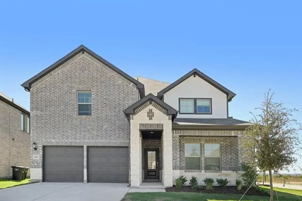 6617 Coyote Valley Trail, Fort Worth