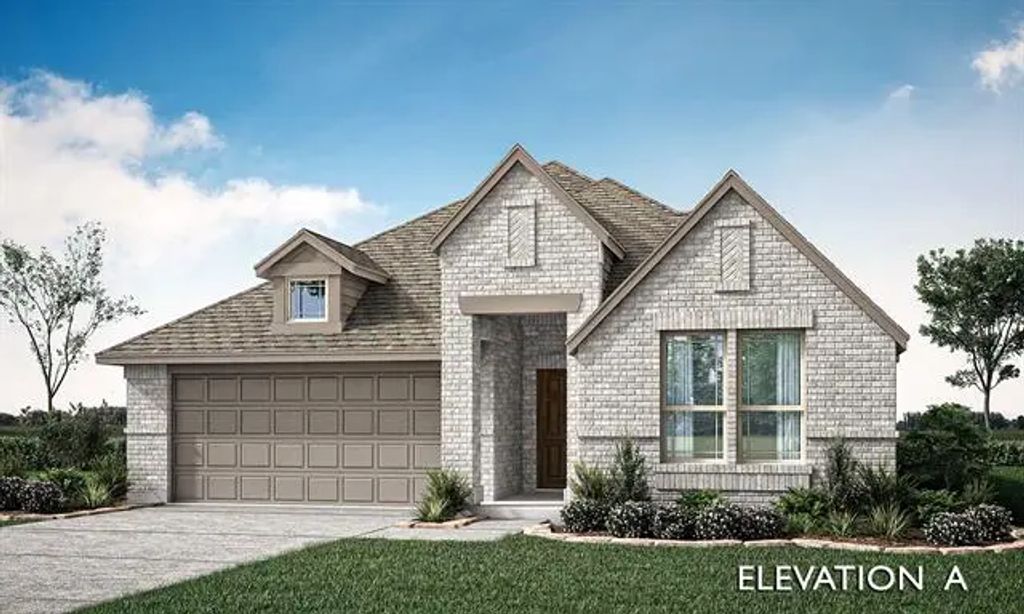 473 Red Maple Road, Waxahachie