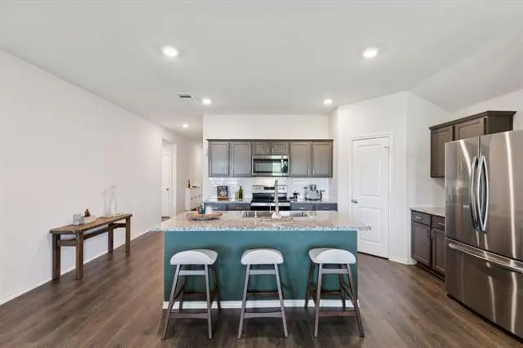709 Fueller Drive, Aubrey
