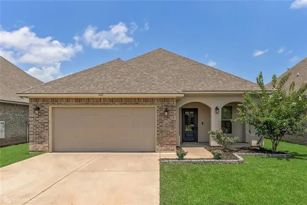 440 Mangrove Lane, Bossier City