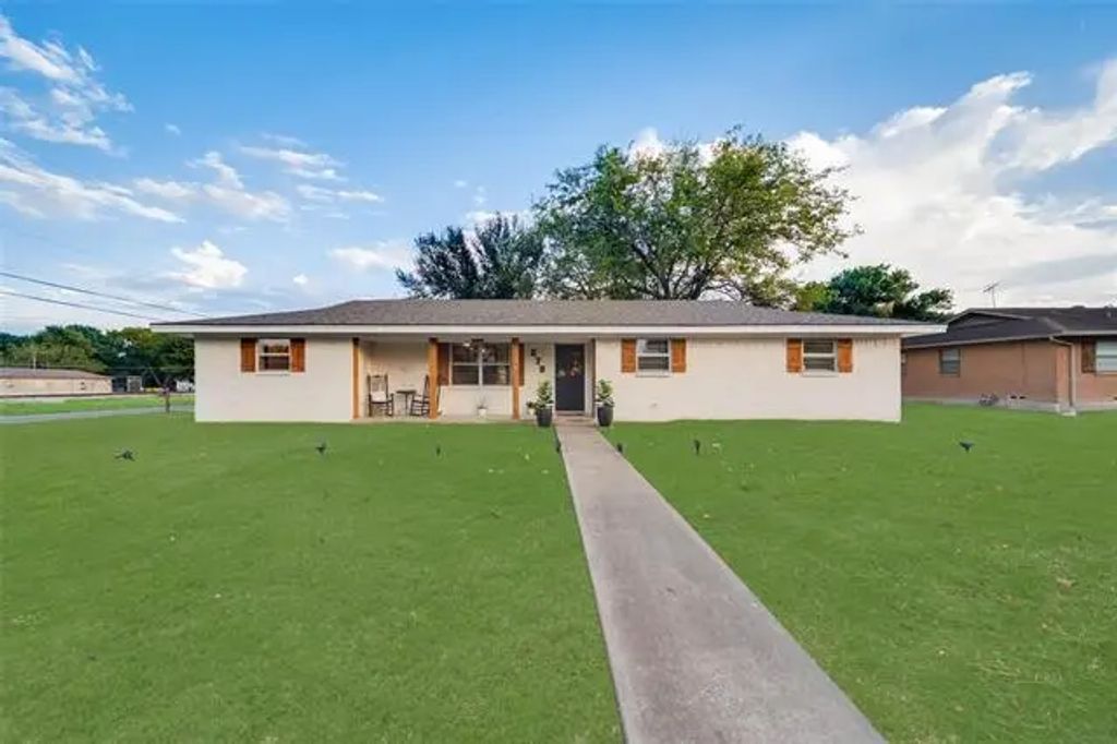 279 Kincaid Street, Van Alstyne