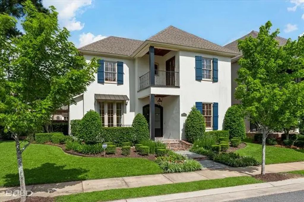 1030 Winterberry Lane, Shreveport
