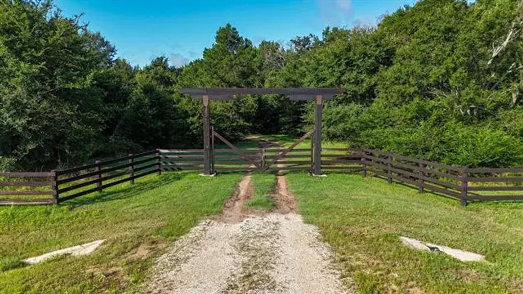 13204 Us 175 E, Larue
