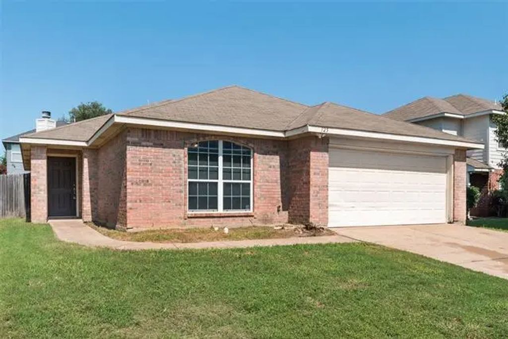 125 Centennial Place, Crowley