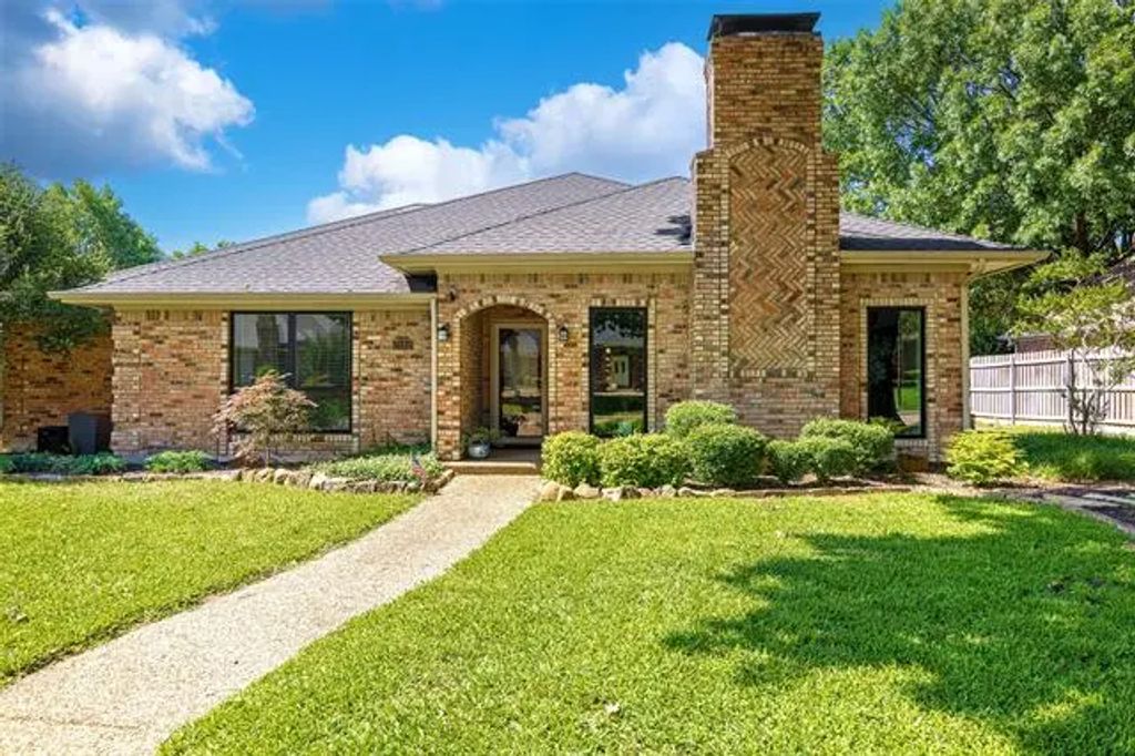 2562 Primrose Drive, Richardson