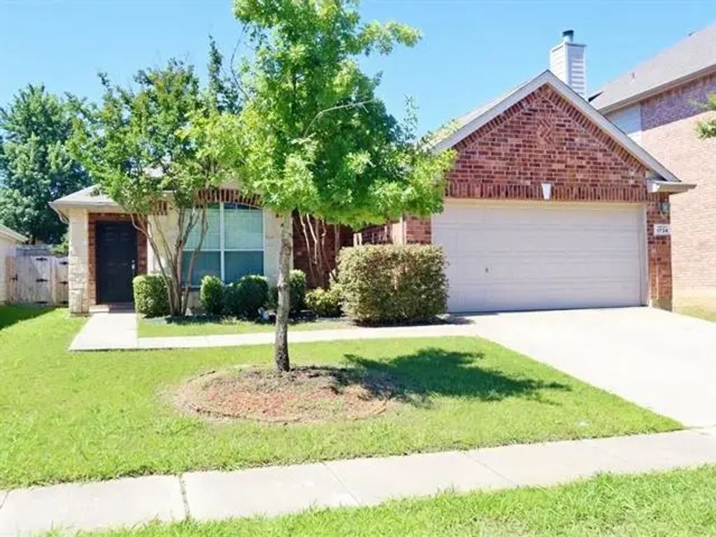 1734 Duck Cove Drive, Aubrey
