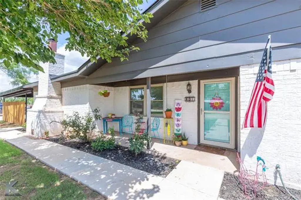 601 Ave L, Anson