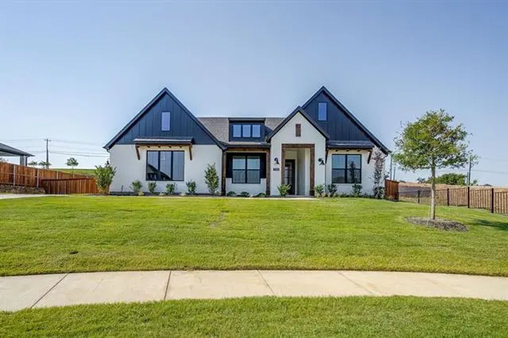 722 Feathergrass Court W, Haslet