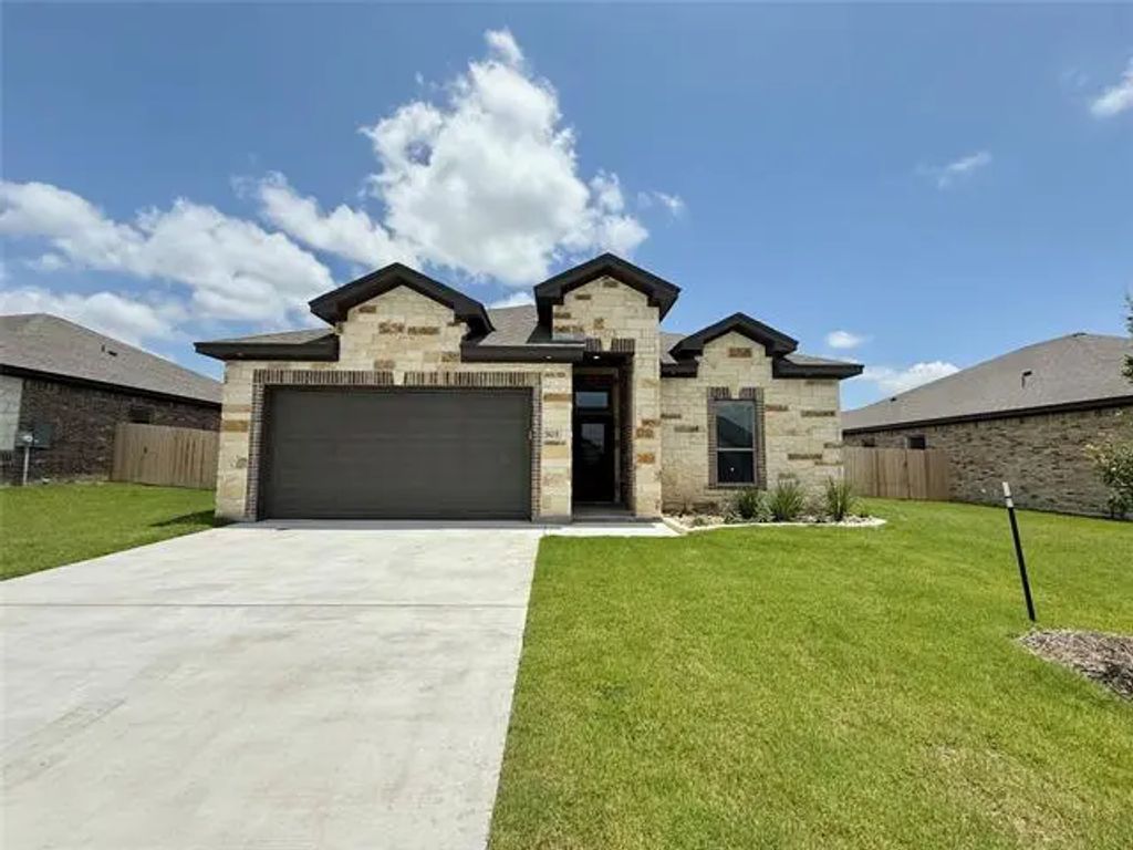 505 Magnolia Drive, Troy