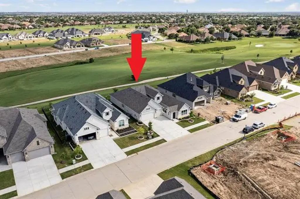10513 Drinkwater Drive, Denton