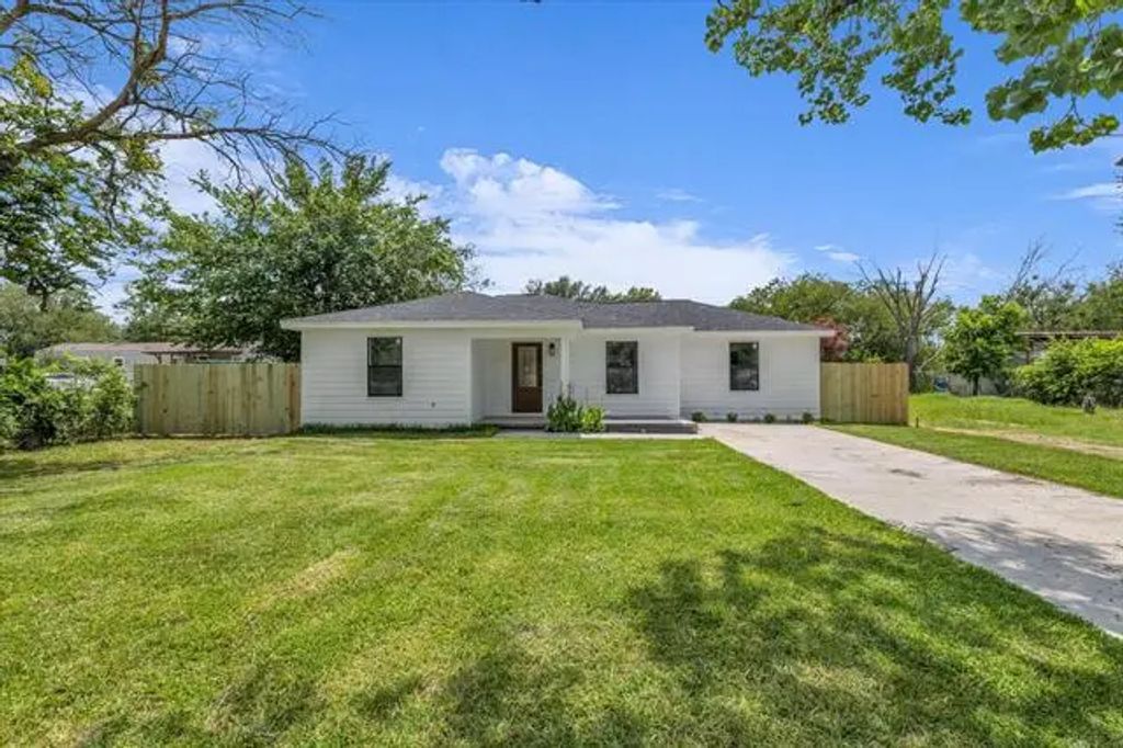 1522 Travis Street, Bellmead