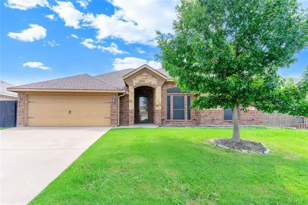 612 Jeffdale Drive, Burleson