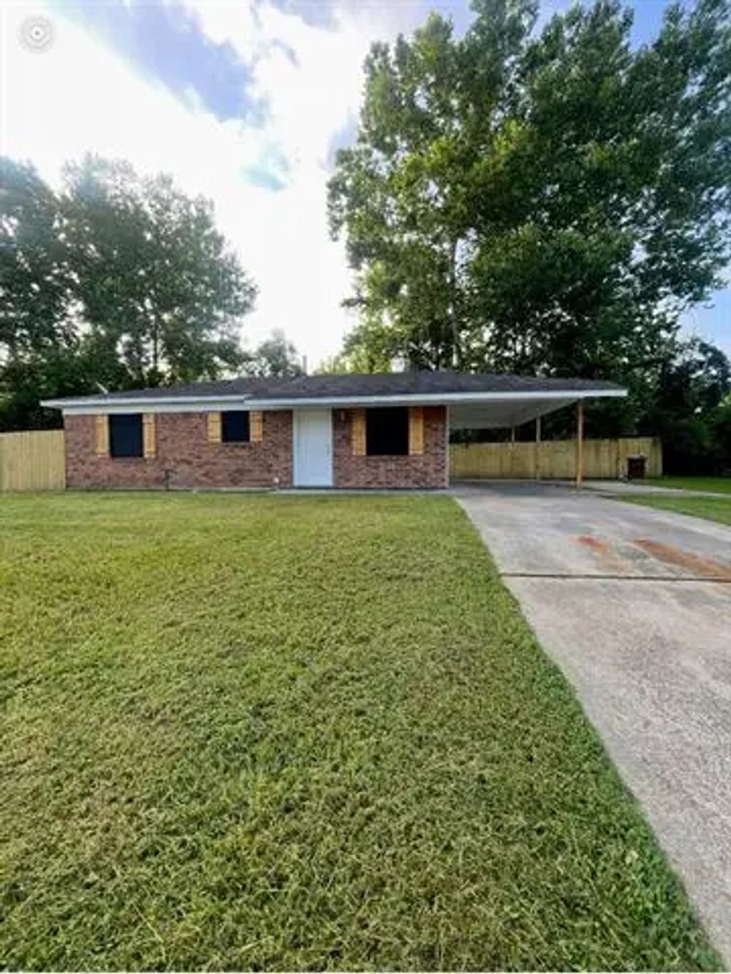 624 Horton, Minden