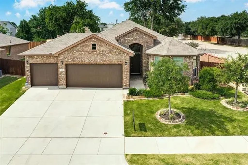 601 Redding Drive, Saginaw