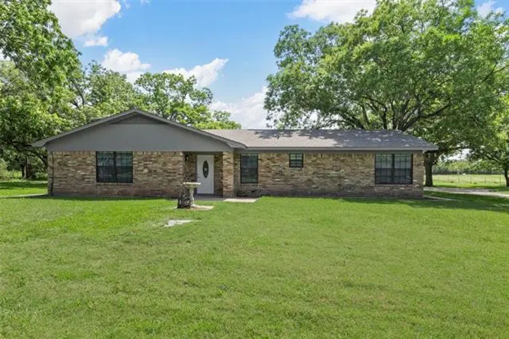 206 Timber Creek Road, Waco