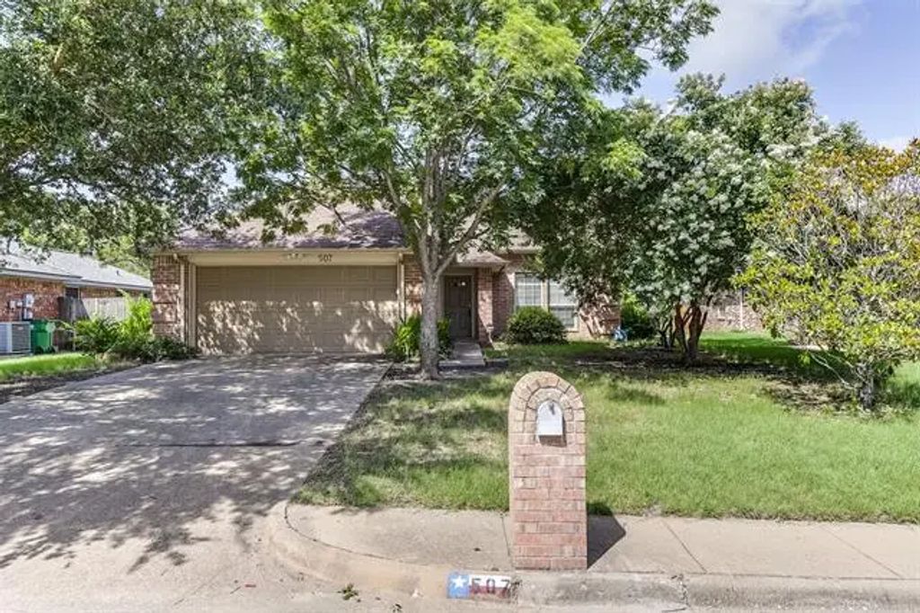 507 Tulane Drive, Waxahachie