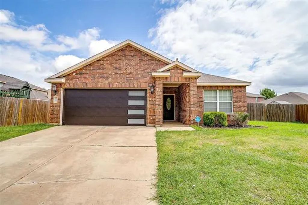 605 Brookbank Drive, Crowley