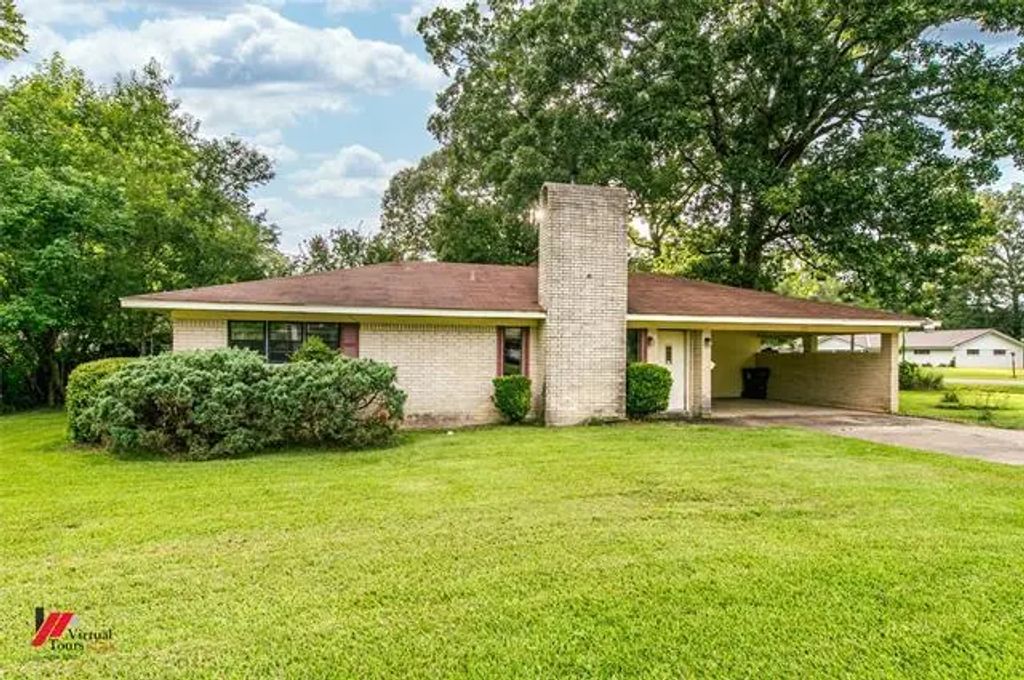 113 Sherman Drive, Springhill