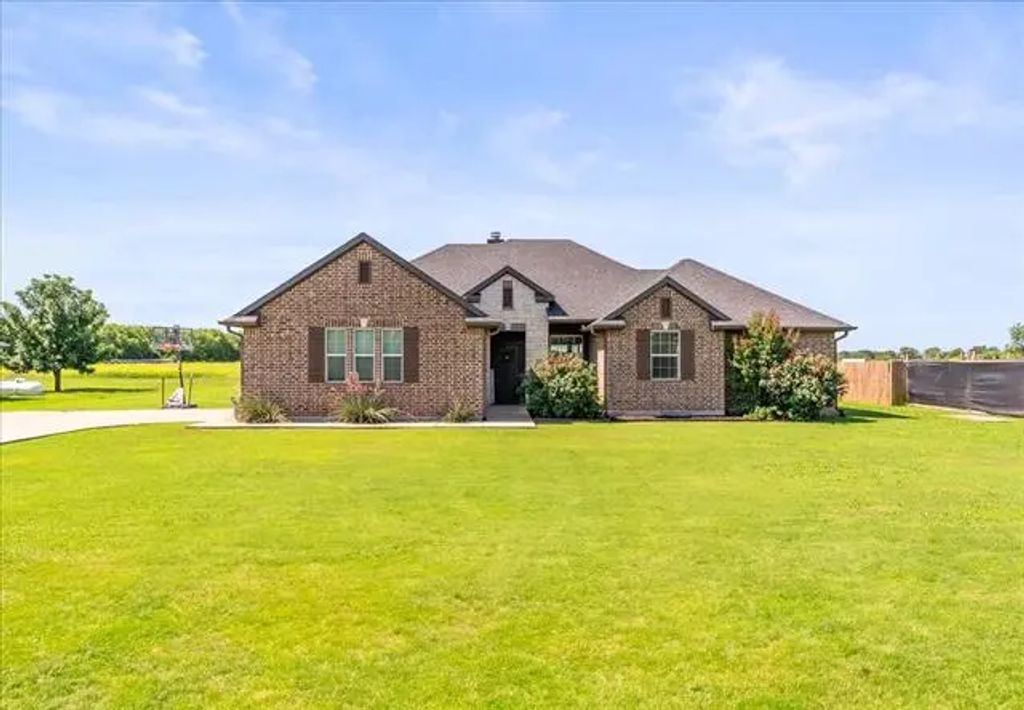 612 Fawn Trail, Tioga