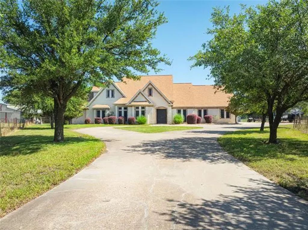 14777 County Road 485, Lavon