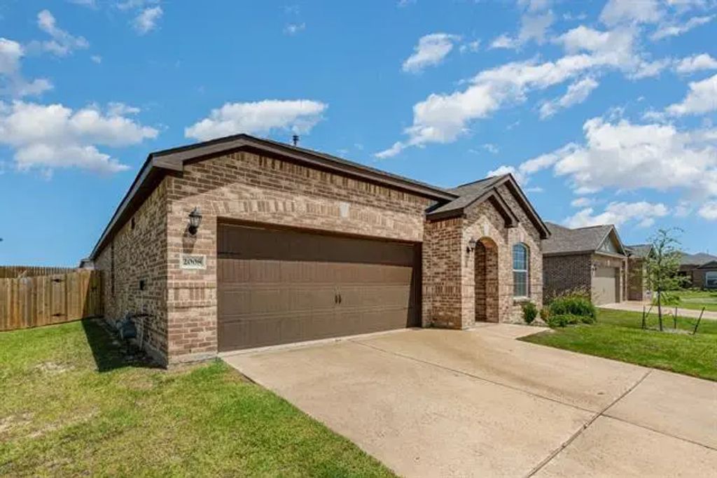 2008 Jeanine Drive, Anna