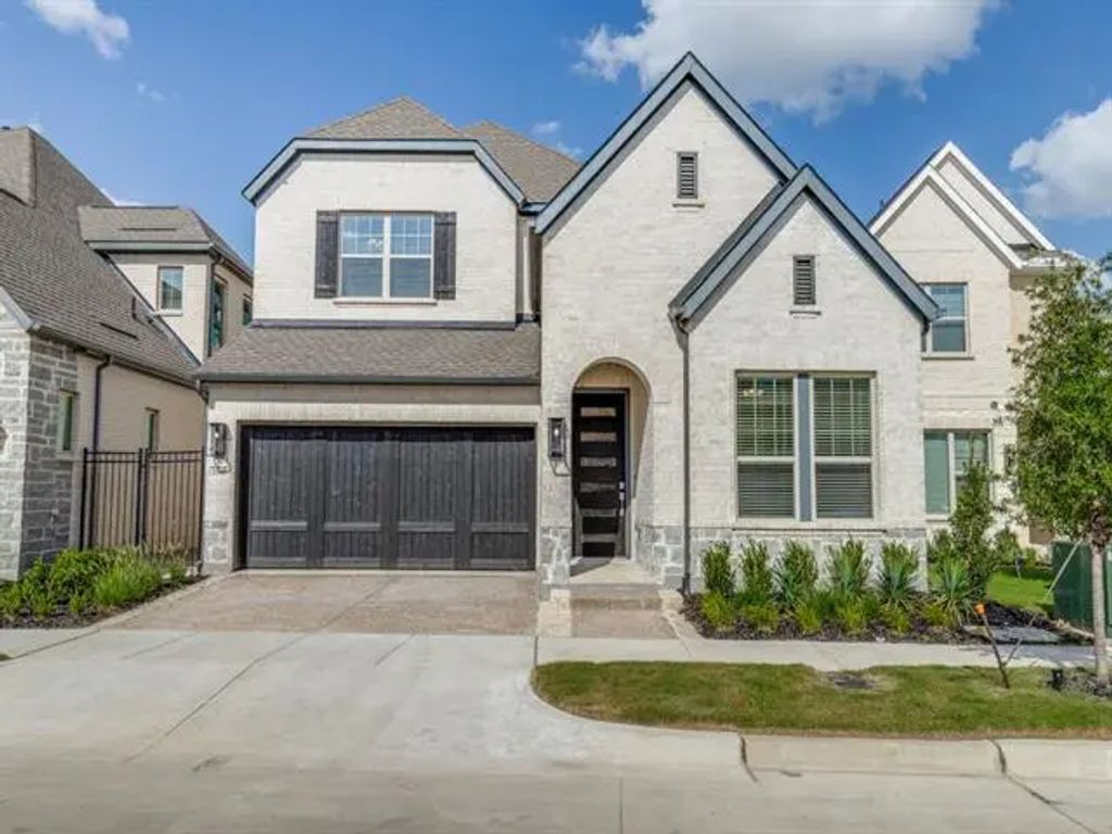 3345 Morning Dove Lane, Arlington