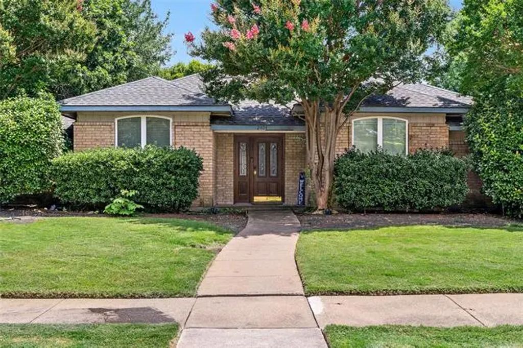 2404 Loch Haven Drive, Plano