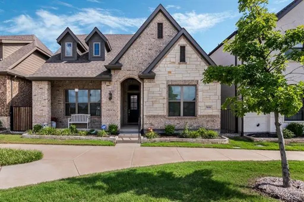 5616 Traveller Drive, North Richland Hills