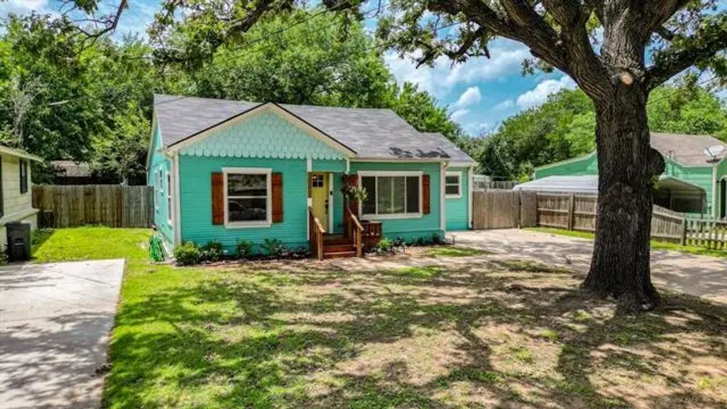 307 Bryan Street, Weatherford