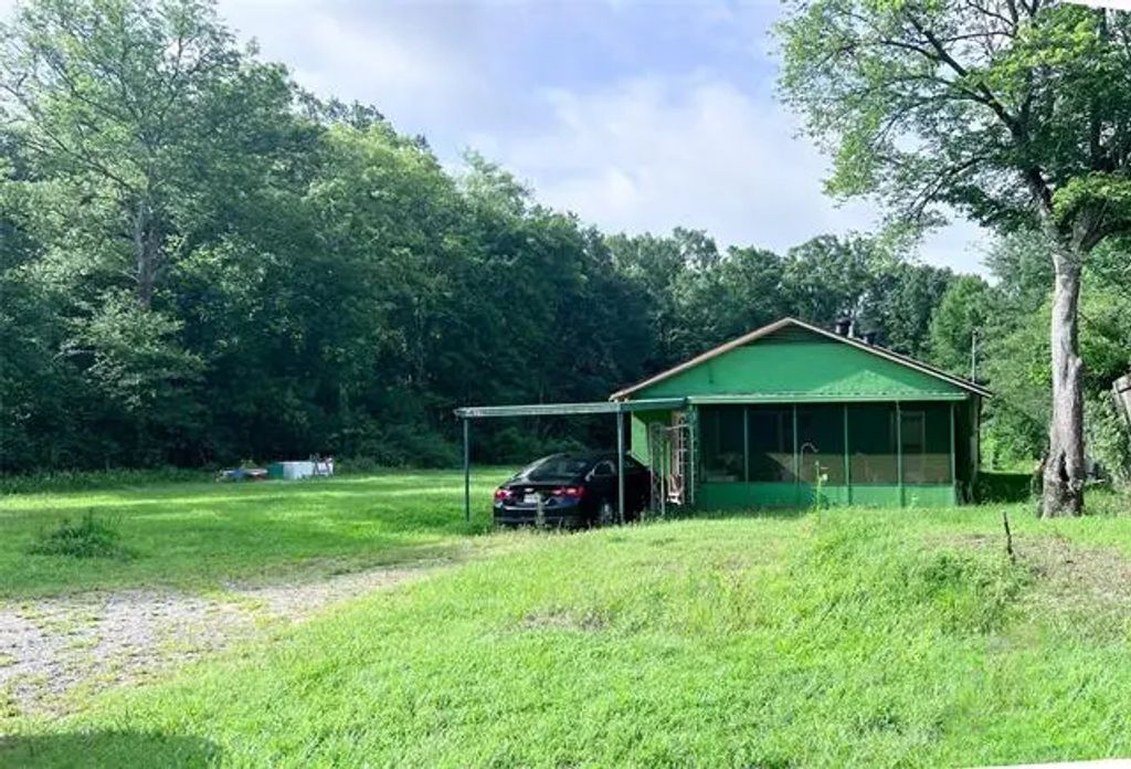 8959 Greenwood Road, Greenwood