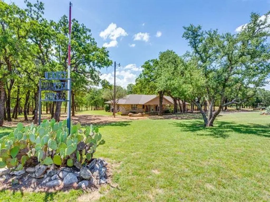 5403 Oakridge Road, Joshua