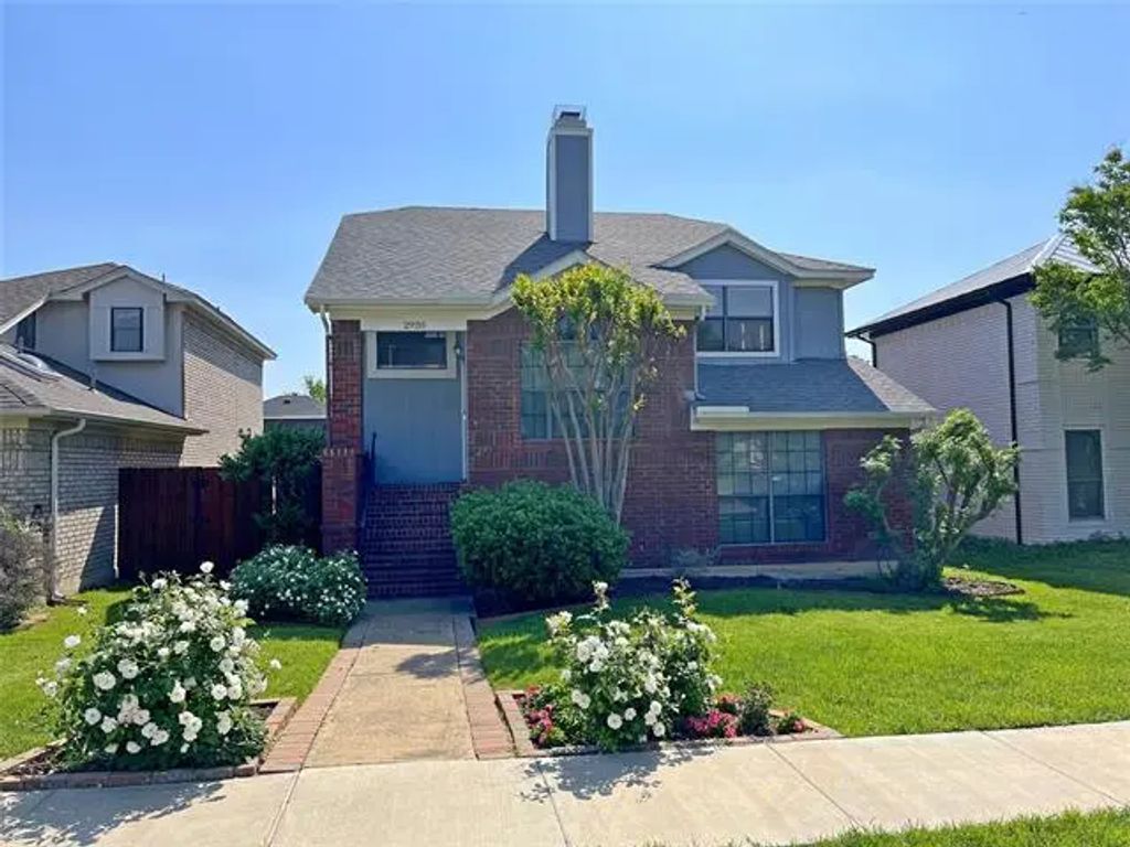2920 Sunset Point Lane, Carrollton
