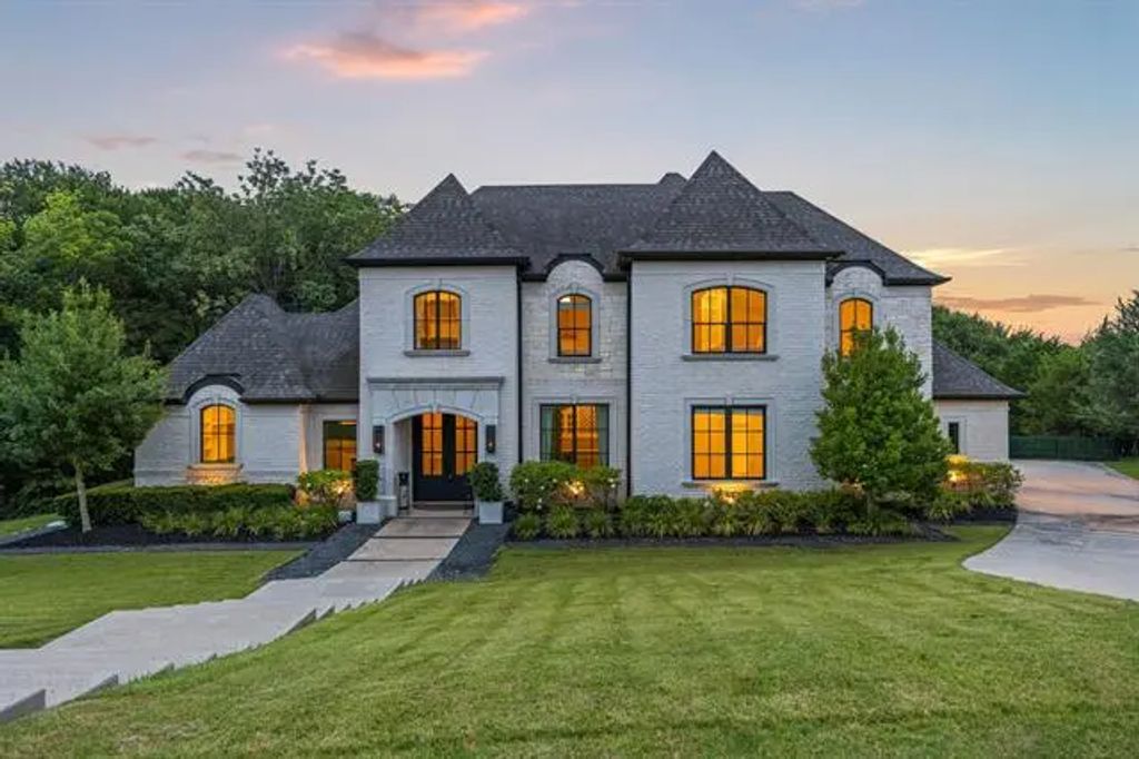 901 Cedar Shores Drive, Heath