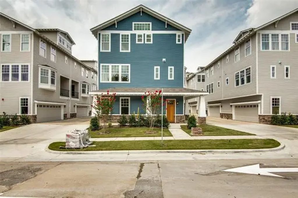 645 N Tyler Street 201, Dallas